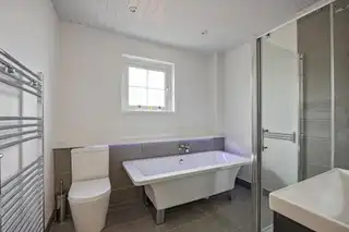 19 Greenland DriveImage 32
