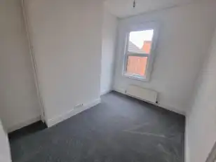 33 Skegoneill AvenueImage 10