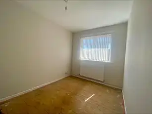 9 The AvenueImage 7