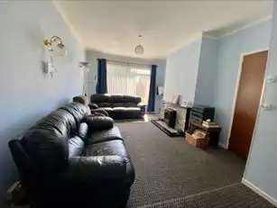 9 The AvenueImage 3
