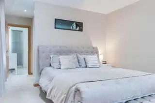 112 Mount Pleasant RoadImage 9