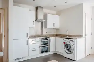 Apartment 39 Sandown ManorImage 15