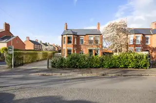 Image 2 for 17 Green Road