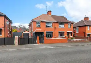 Image 1 for 8 La Salle Drive