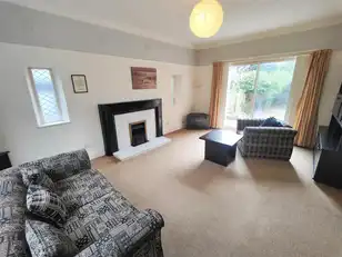 76 Somerton RoadImage 5